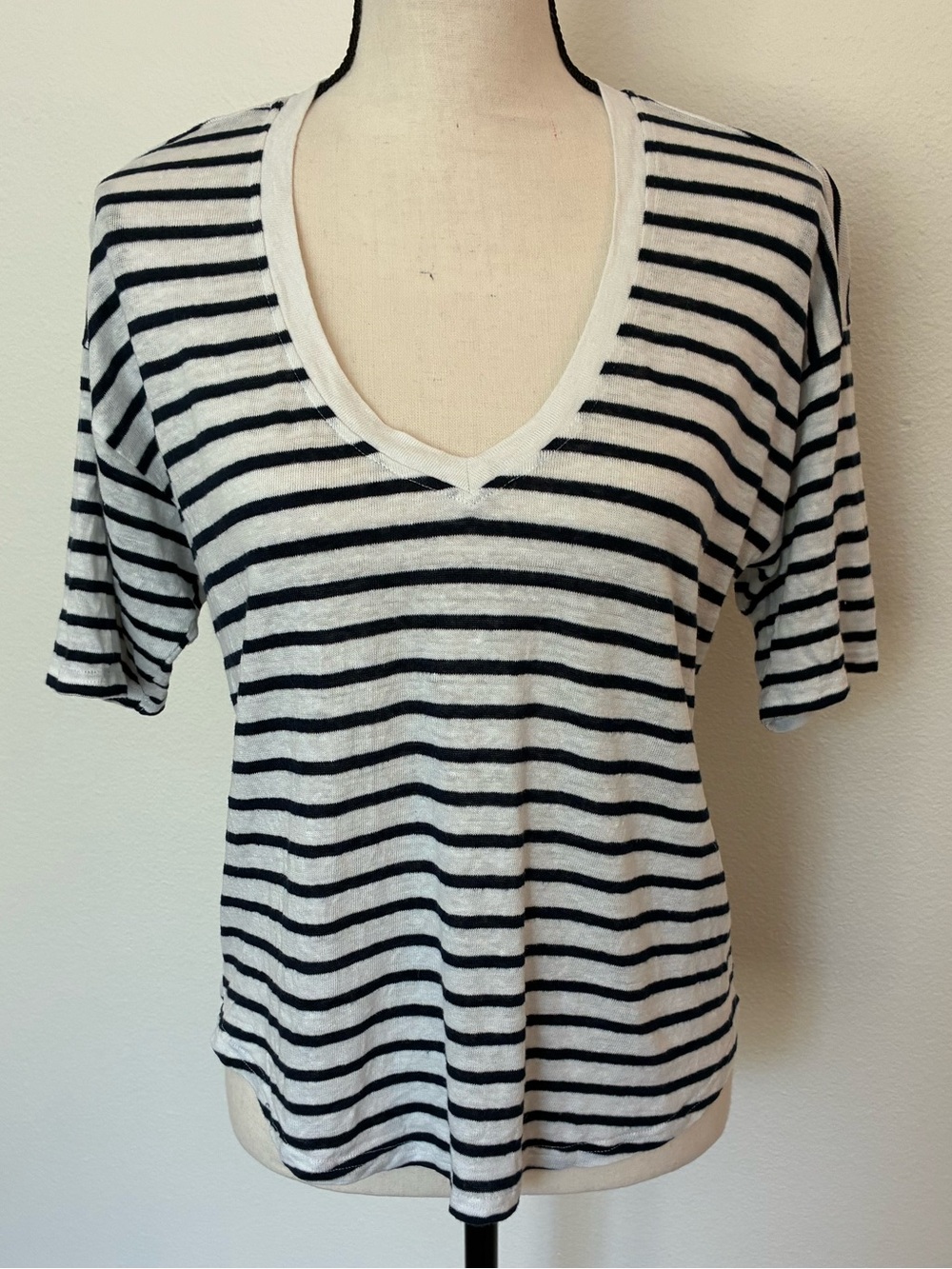 Faherty 100% Linen Striped V-Neck Tee